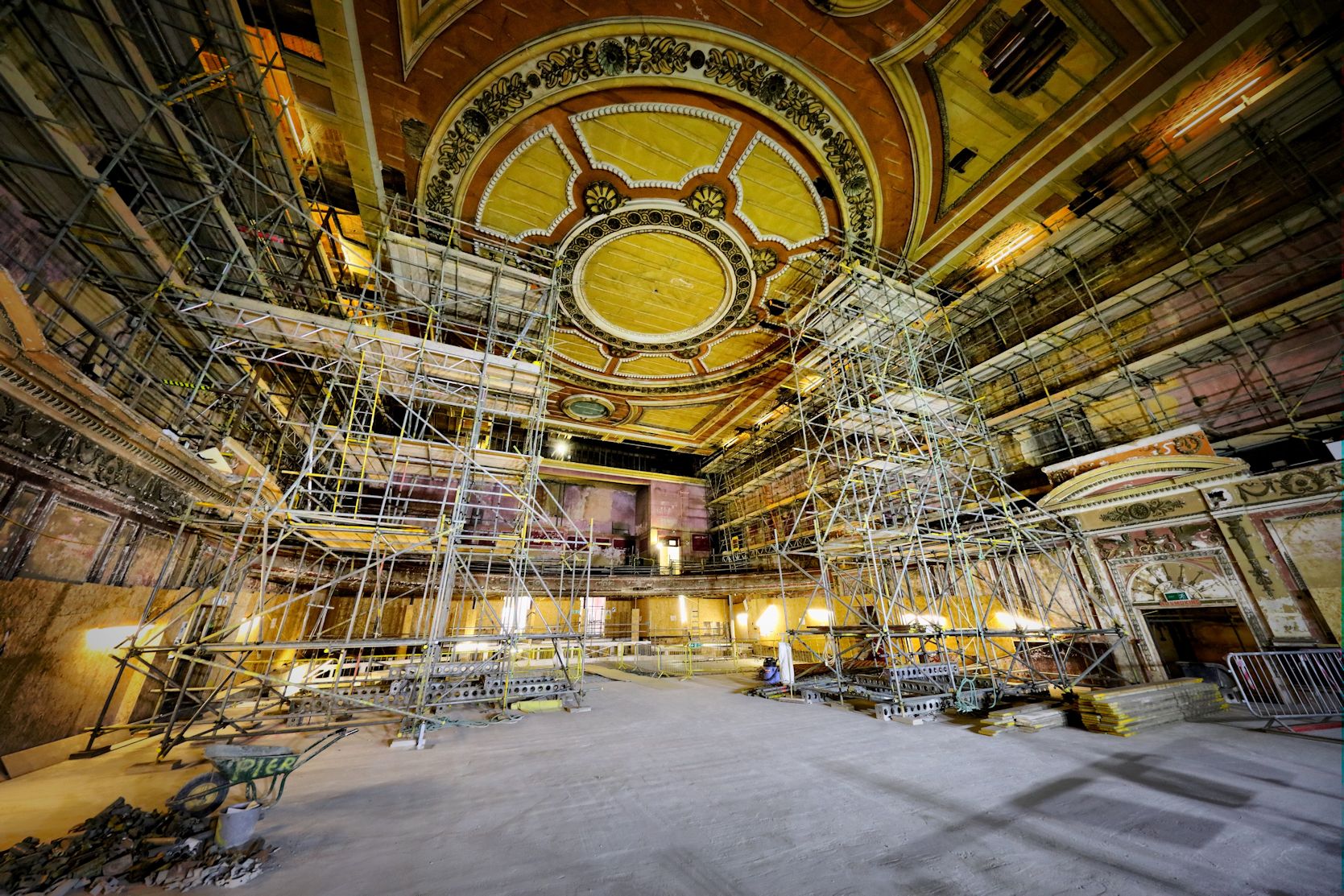 Ally Pally roof 2 mid.JPG