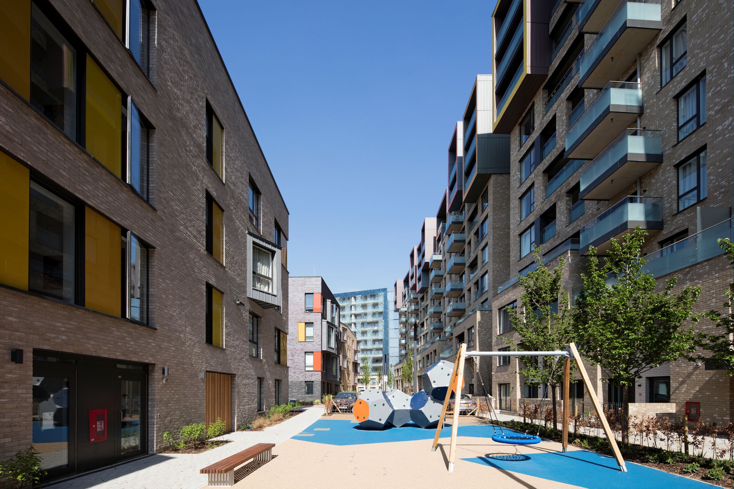 Pear Tree Way, Greenwich Millennium Village Willmott Dixon