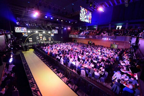 Wolverhampton Civic Hall darts.jpg