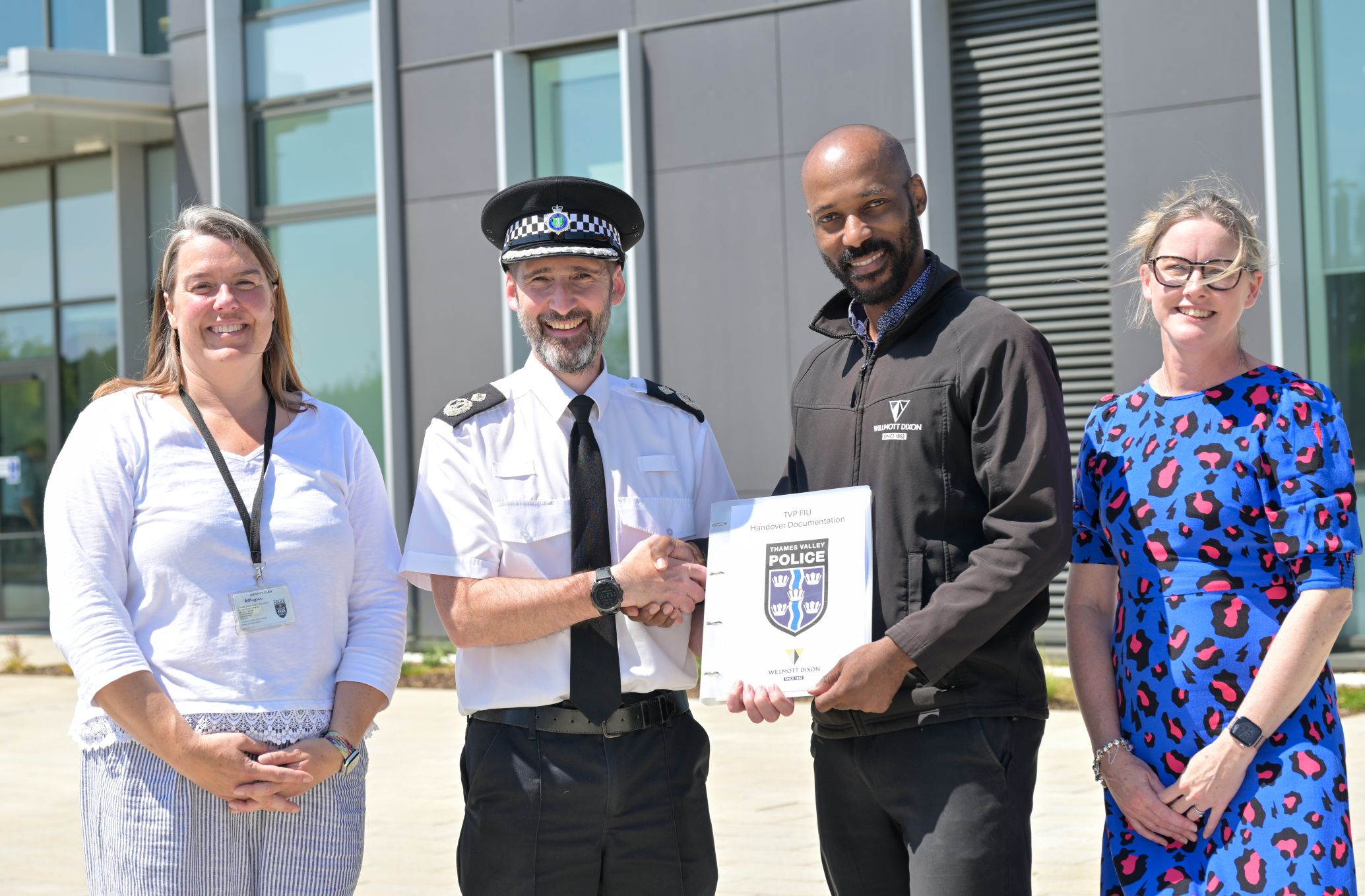 Thames Valley Police Forensics Unit hand over 2.jpg